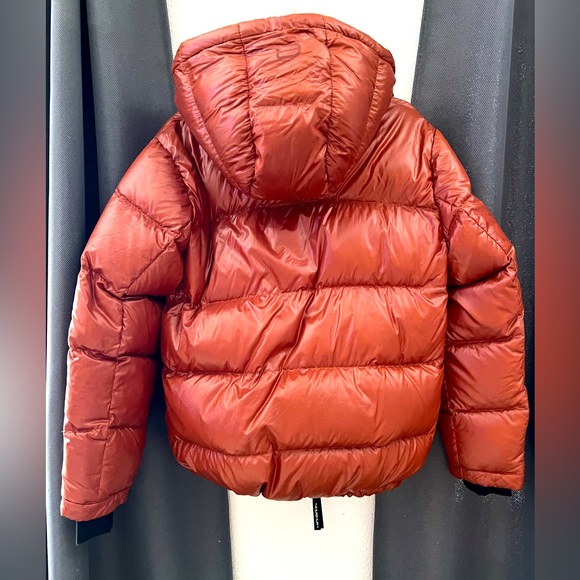 ARITZIA SUPER PUFF ORIGINAL- Copper High Gloss Down Coat - Picture 3 of 4
